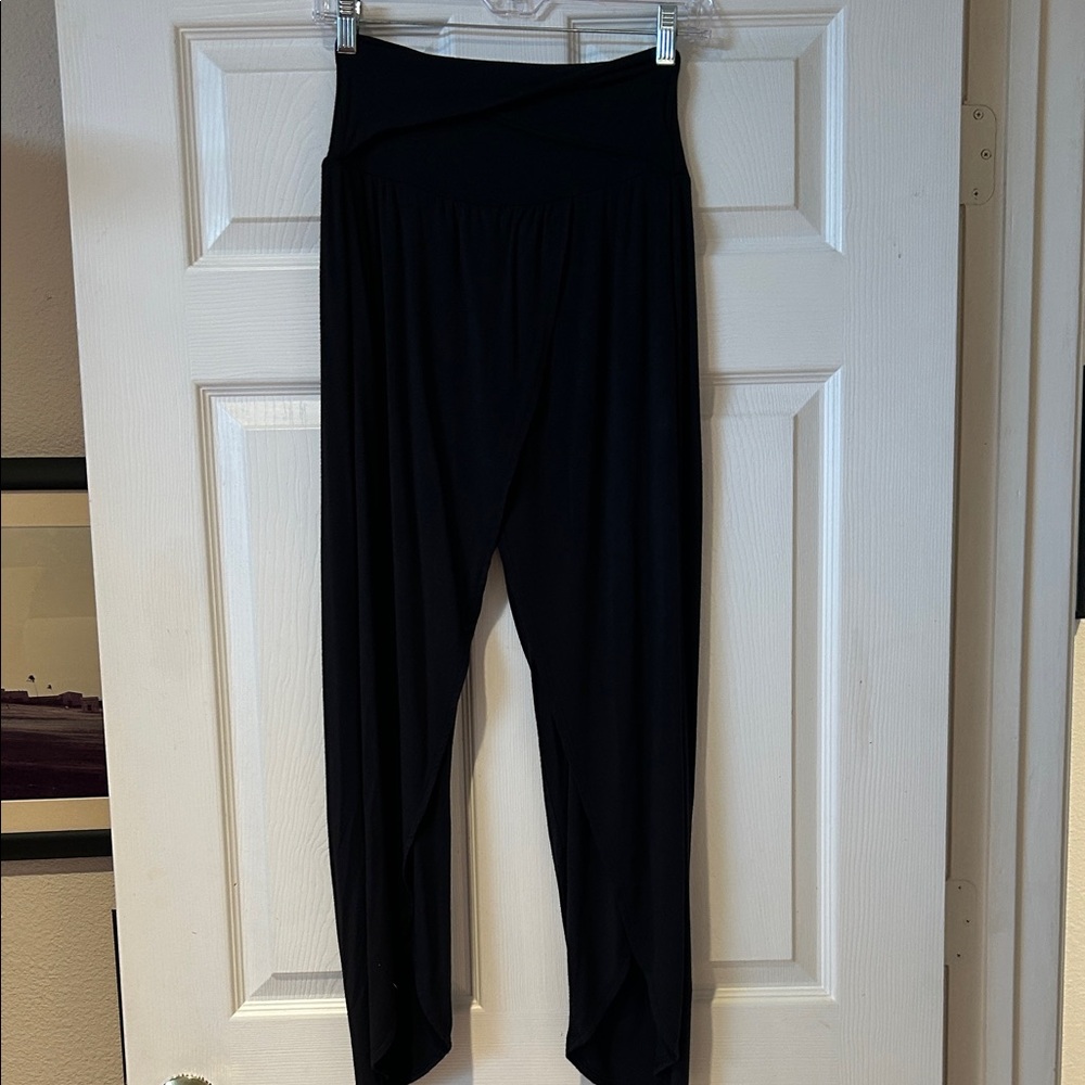 Athleta yoga pants with crossover leg opening